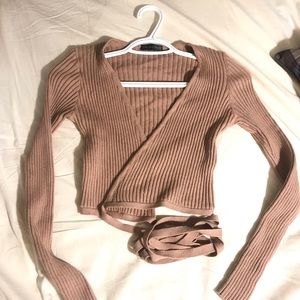 Wrap top with tie